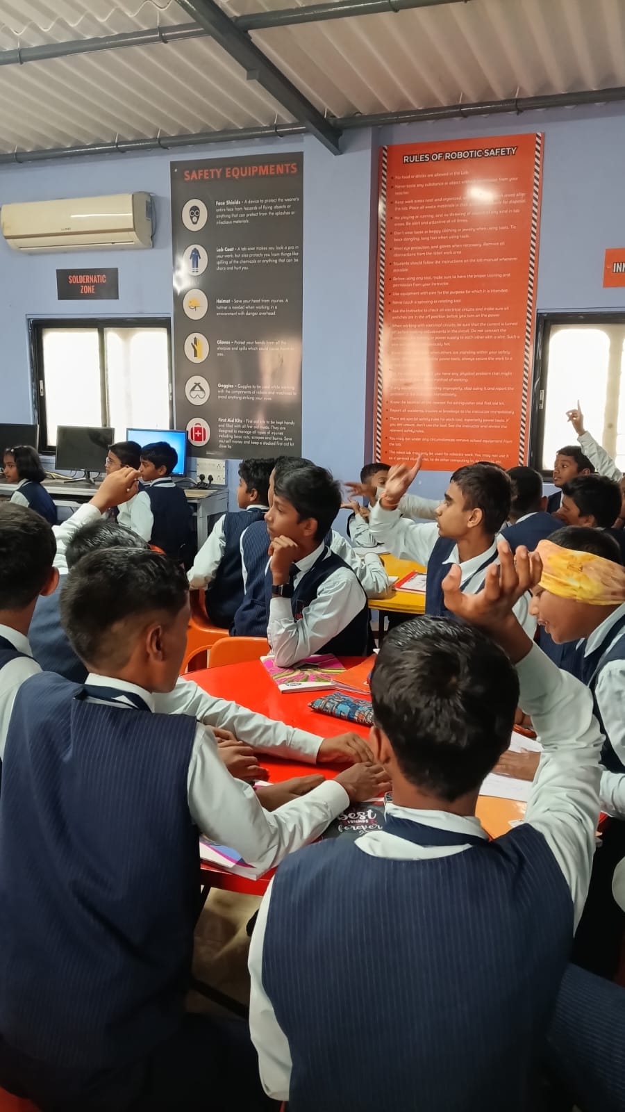 Students Robotics Activities3 Kolhapur